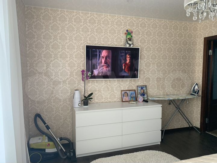 2-к. квартира, 49 м², 13/21 эт.