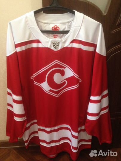 Хоккейные свитера