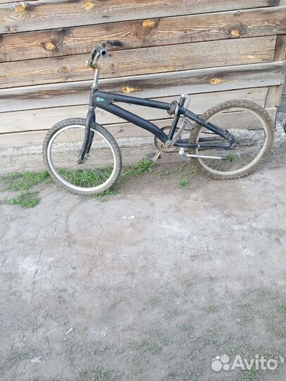 Велосипед полу бмх