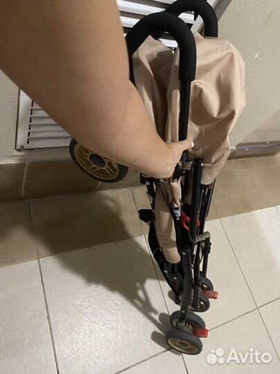 Коляска прогулочная трость
