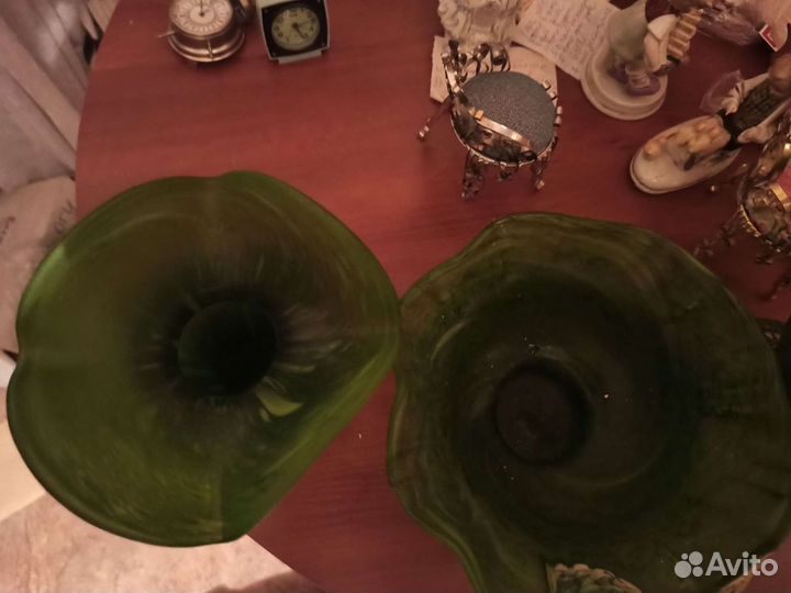 Ваза Цветное стекло Красный май Винтаж