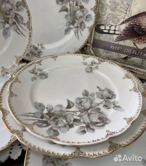 Антикварные тарелки производства М.С. Кузнецова