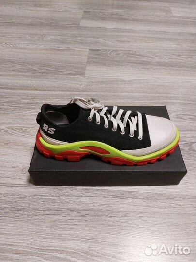 Кроссовки adidas raf simons