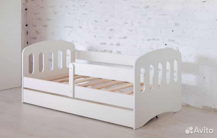 Кровать высокий борт детская из лдсп софа цвет