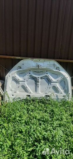 Капот на Гранту фл