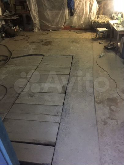 Гараж, > 30 м²