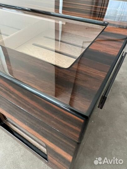 Хьюмидор Lubinski на 100 сигар cо стеклом (новый)