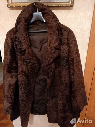 Полушубок из каракульчи. Германия. 50-52 размер