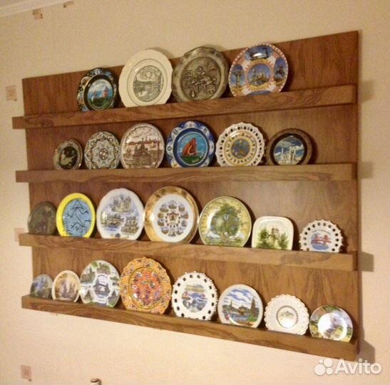 Декоративная полка для тарелок