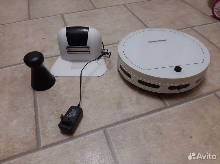 Робот-пылесос Clever&Clean moonlight (под ремонт)