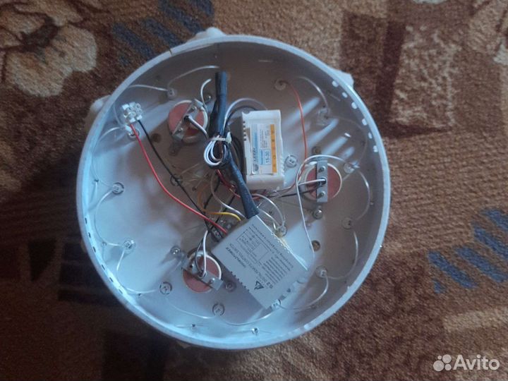 Светильник потолочный светодиодный