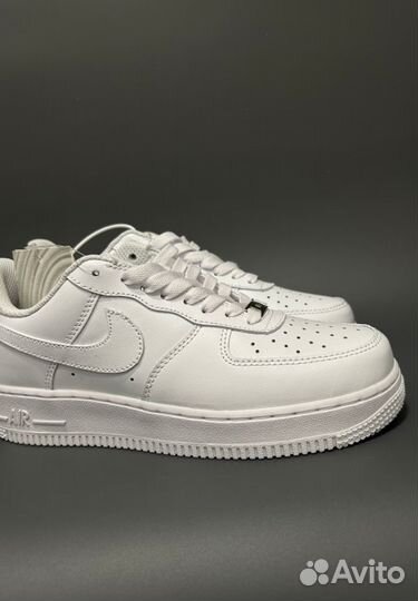 Кроссовки Nike AIR force 1 белые