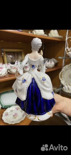 Фарфоровая статуэтка Royal dux Чехия