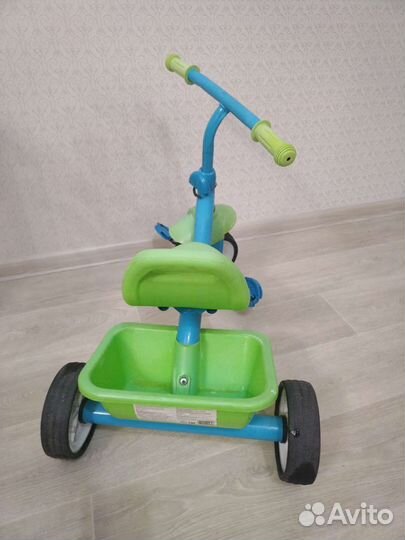 Детский трехколесный велосипед бу