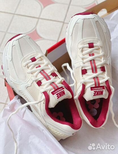 Кроссовки Nike air zoom vomero 5 valentine's day