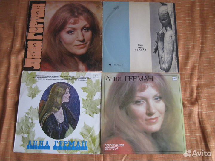 Много пластинок