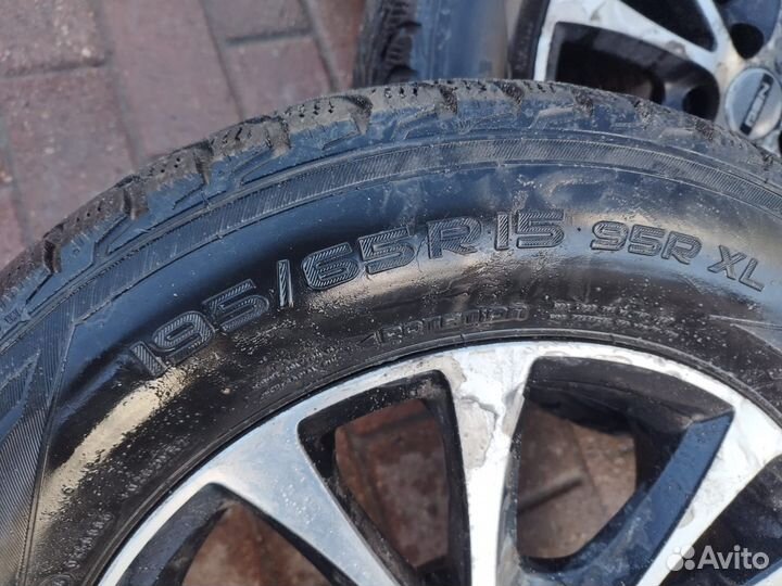 Nokian Tyres Hakkapeliitta R2 195/65 R15 95R