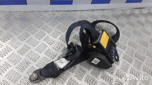 Ремень безопасности с пиропатроном сиденья передне
