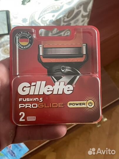 Сменные лезвия Gillette