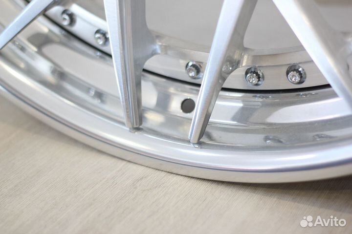 Кованые диски GT Forged R23 5х130 Lamborghini Urus