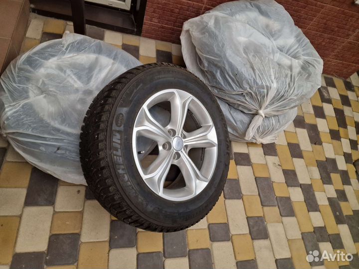 Michelin Latitude X-Ice North 225/65 R17