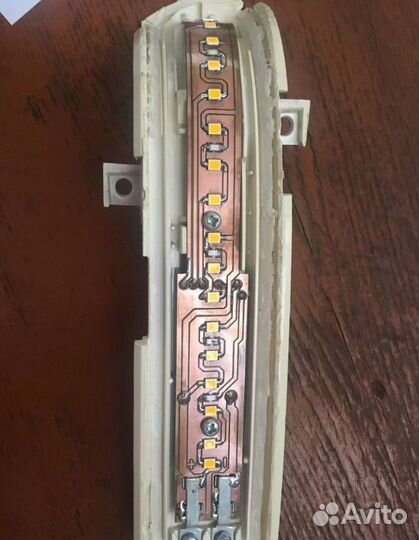 Бегущий поворотник зеркал Honda Accord 7