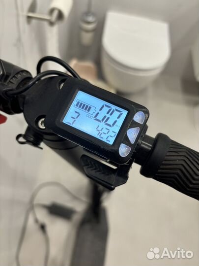 Электросамокат iconbit