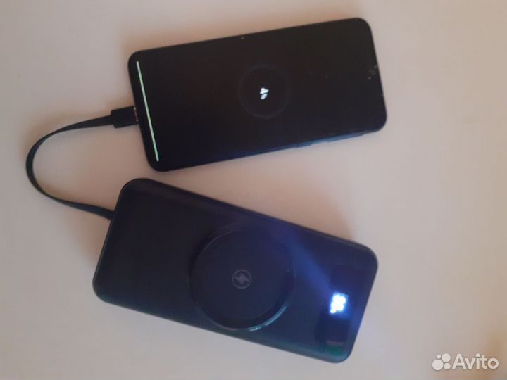 Powerbank, повербанк с беспроводной зарядкой