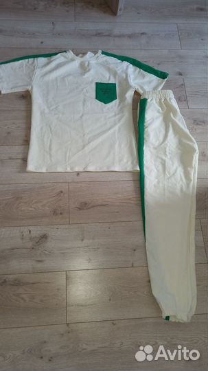 Костюм новый