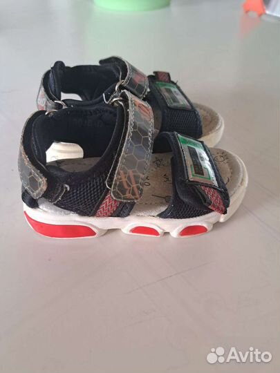 Сандали детские