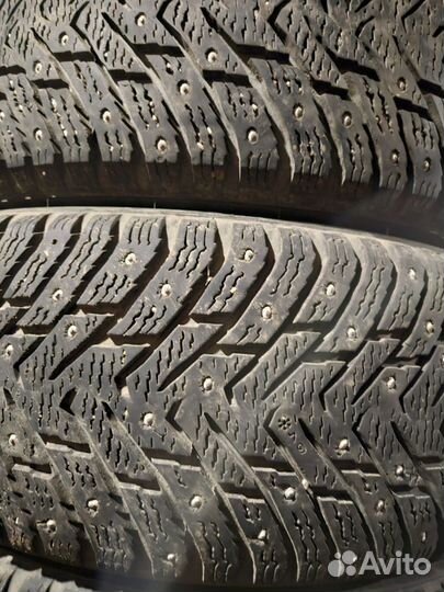 Nokian Tyres Hakkapeliitta 8 215/60 R16