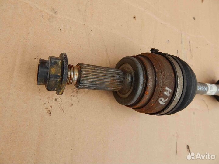 Полуось передняя левая (приводной вал, шрус) Hyund