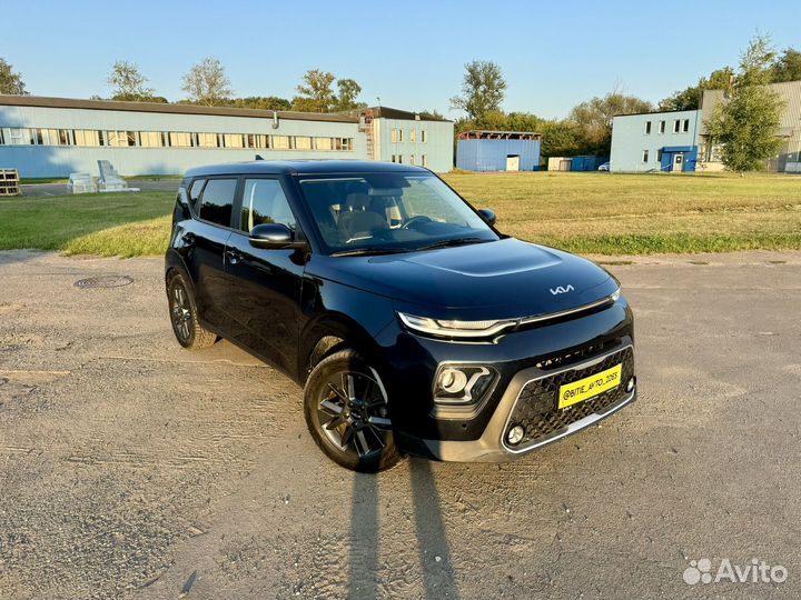 Kia Soul 2.0 AT, 2022, битый, 6 200 км