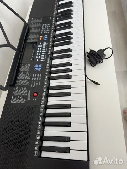 Синтезатор Denn DEK547