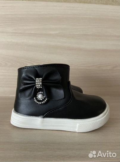 Ботинки для девочки