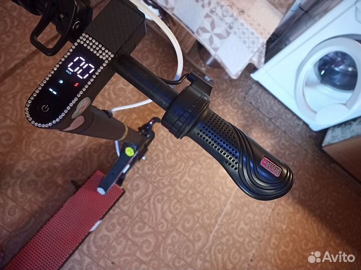 Электросамокат carmega crow8