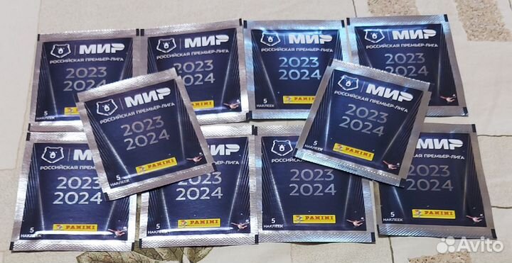 Рпл 23-24 - 10 пакетиков (это 50 наклеек) Panini