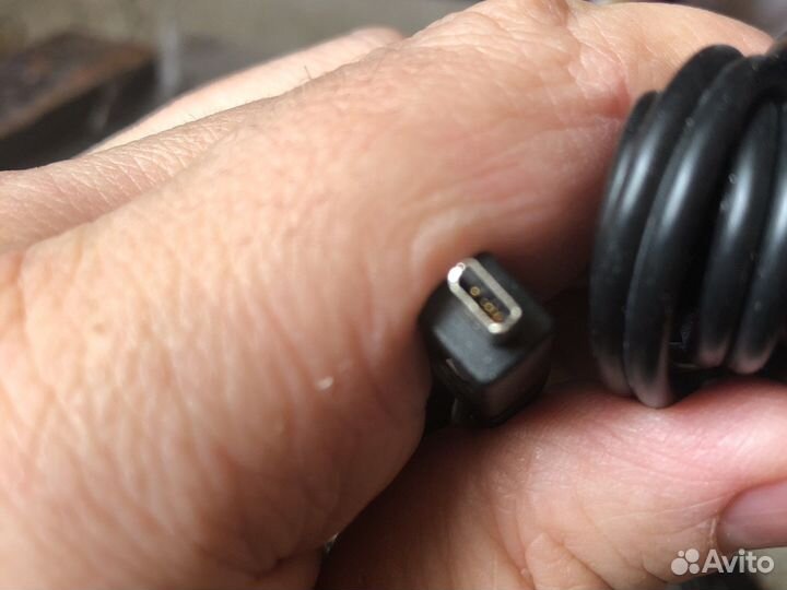 Провод для видеокамеры