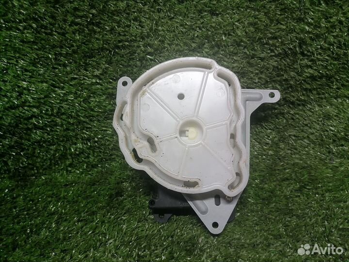 Сервопривод печки 063700-8610 Toyota Avensis AZT25