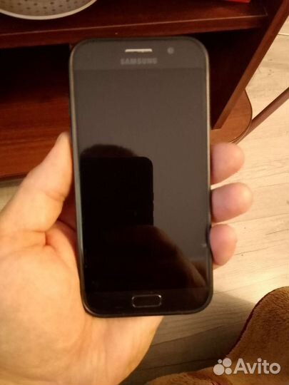 Телефон Samsung A520 2017