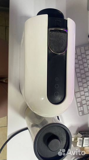 Капсульная кофемашина nespresso + капучинатор