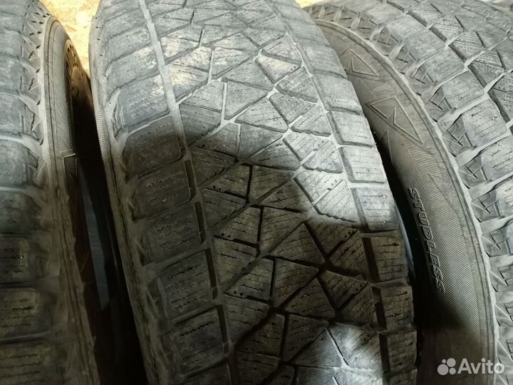 Bridgestone Blizzak DM-V2 225/65 R17 102S