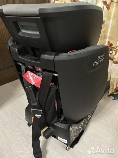 Автокресло britax romer advansafix IV 9-18 кг