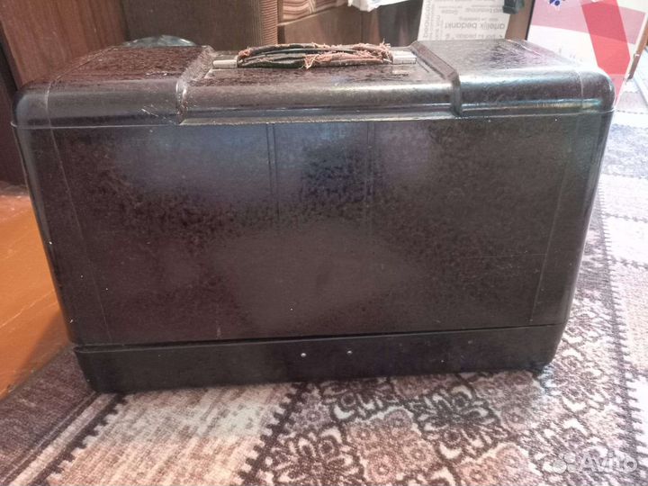 Швейная машина