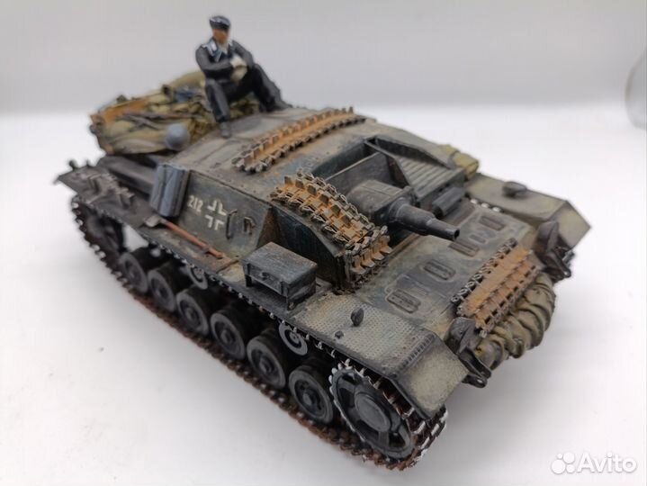 Модель штурмового орудия StuG lll в масштабе 1:35
