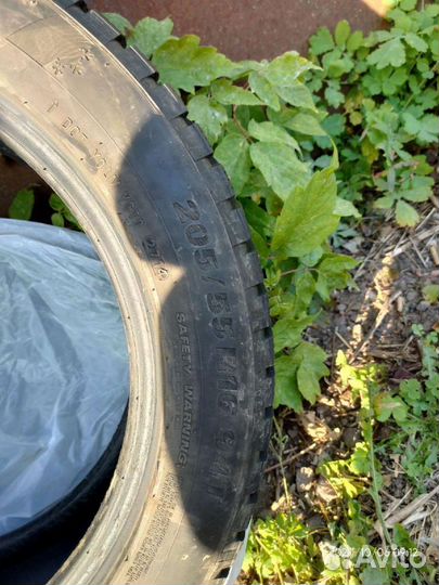 Kumho WinterCraft Ice WI31 205/55 R16