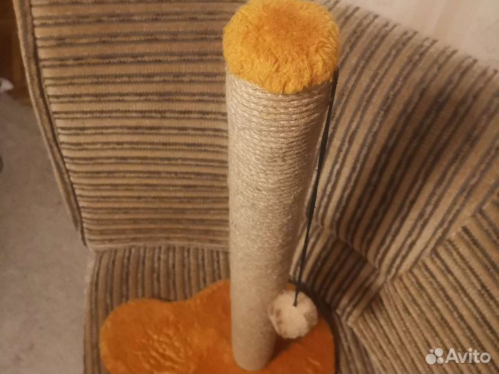 Когтеточка с игрушкой