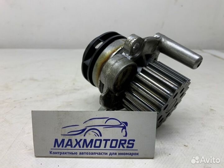 Помпа Volkswagen Jetta 6 2.0 TDI 2012