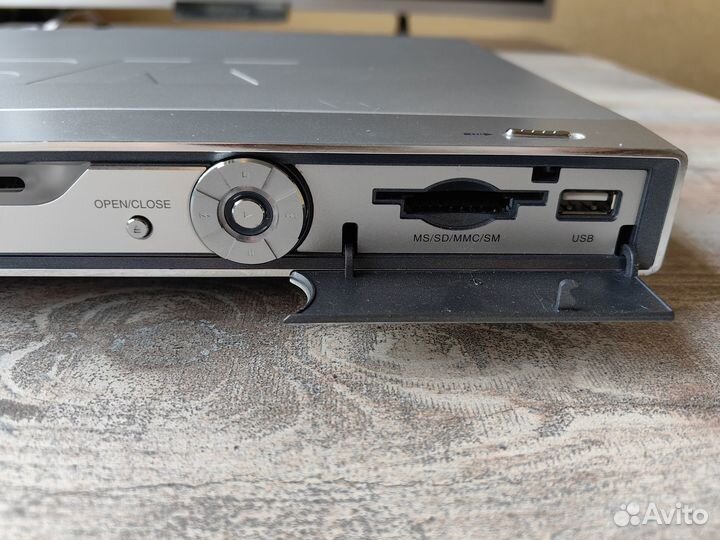 DVD плеер BBK-DV727S