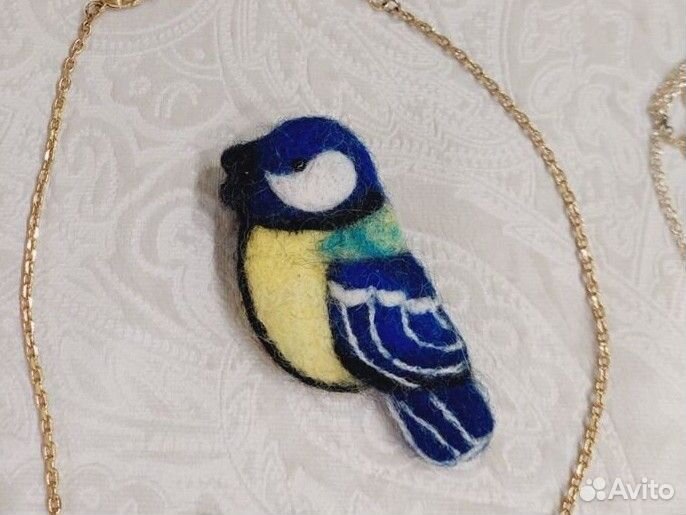 Брошь валяная ручная работа